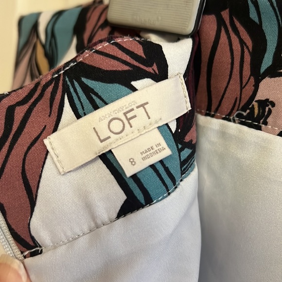 Ann Taylor Loft Floral Pencil Skirt - Picture 5 of 6